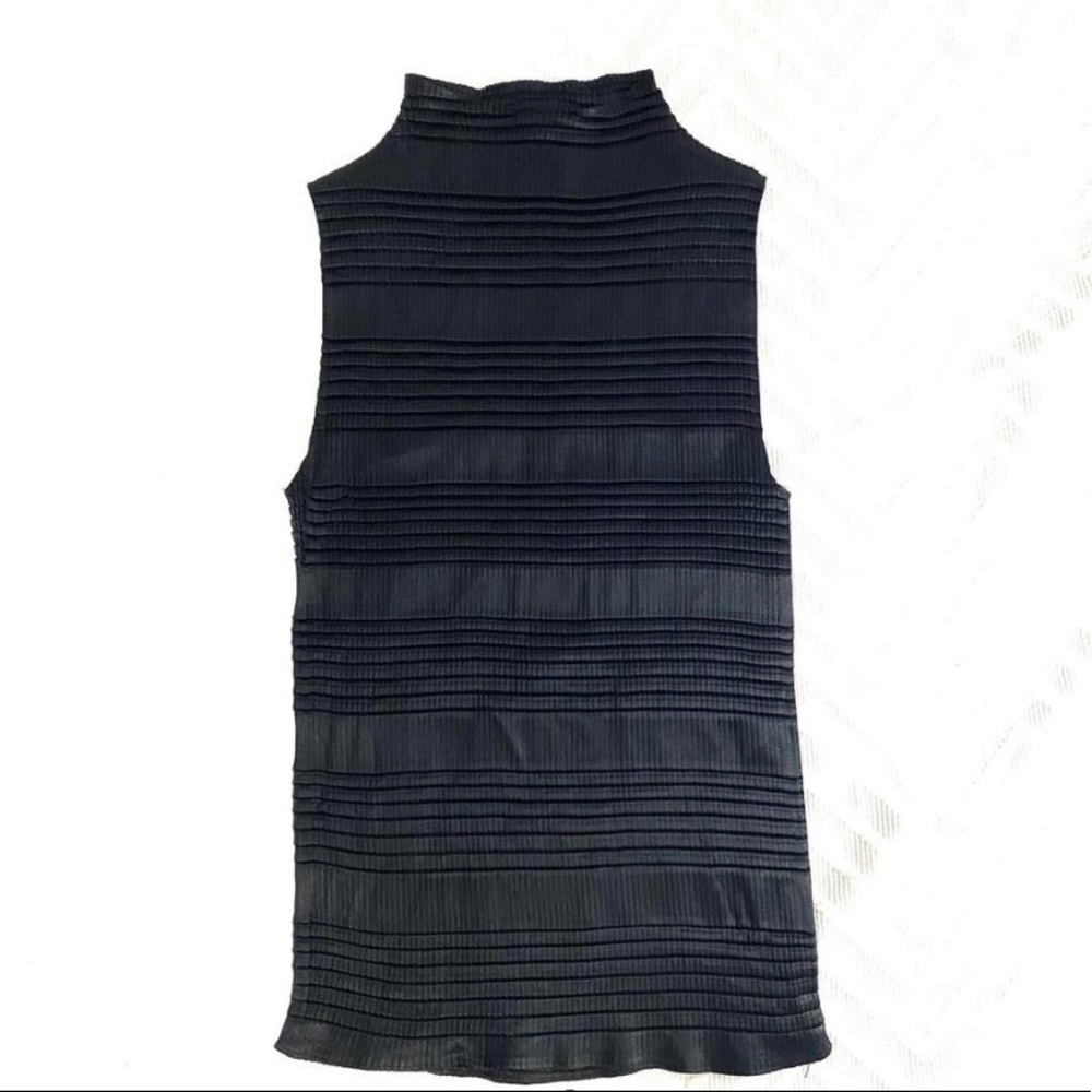 Black Silky Patterned Top